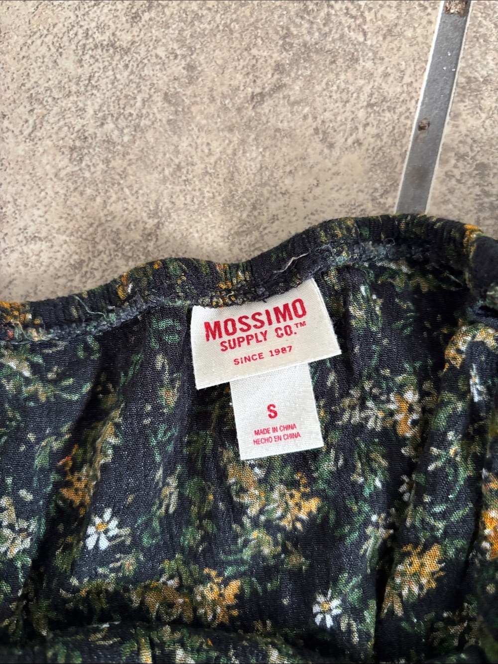 Mossimo Floral Off the Shoulder Fall Floral Dress Size Small adjustable straps - Picture 2 of 4